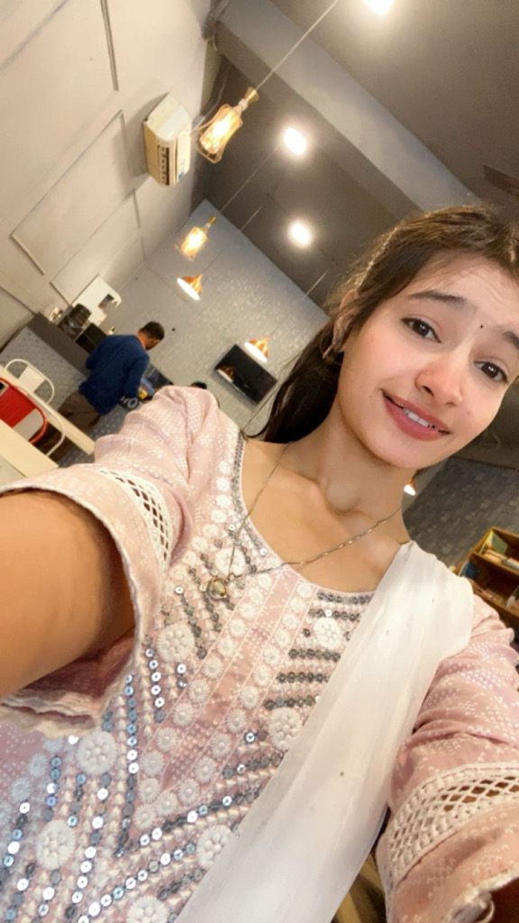 @sunshine_moon from India