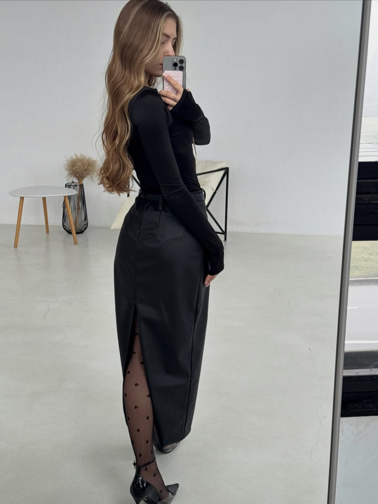 @u44613773