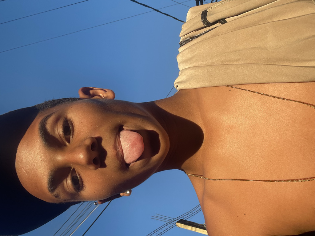 @pharauj0_ from Brazil