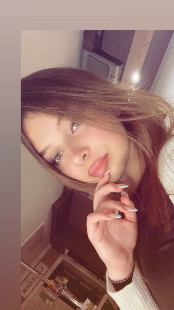 @lilaholdacska from Hungary