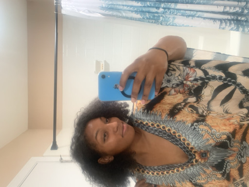 @kinkynubia