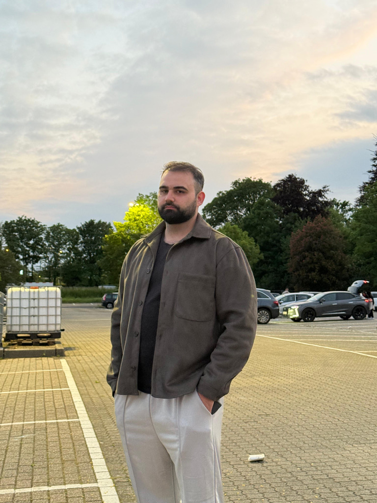 @u79662980 from Belgium