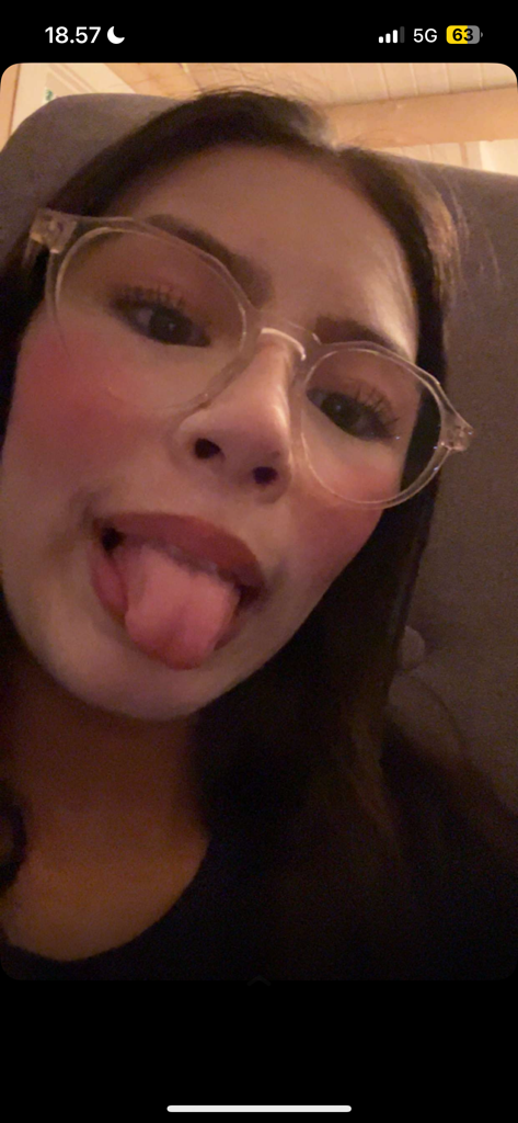 @gugugu123 from Denmark