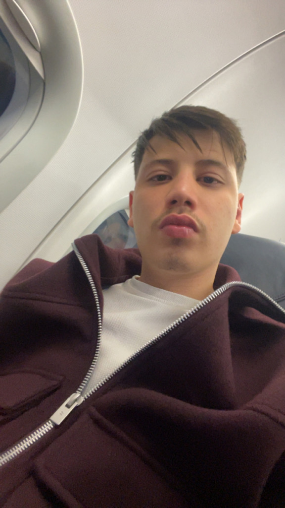 @ayouuv from Italy