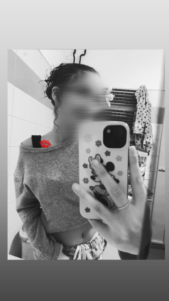 @melliska_bby from Czech Republic