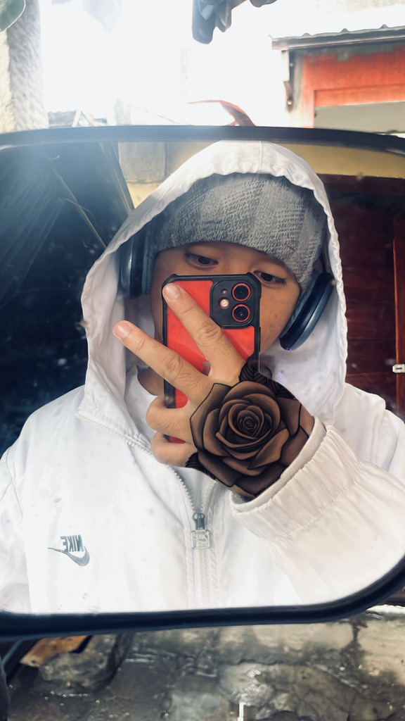 @naaaa1 from United States