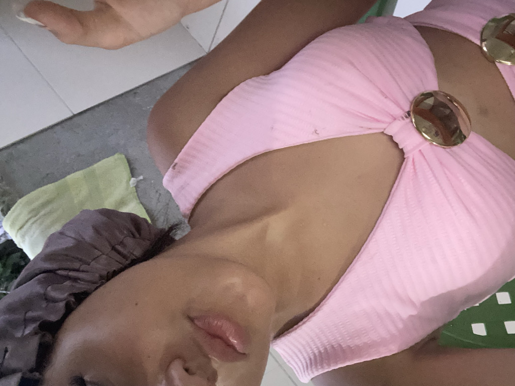 @laylaneee22
