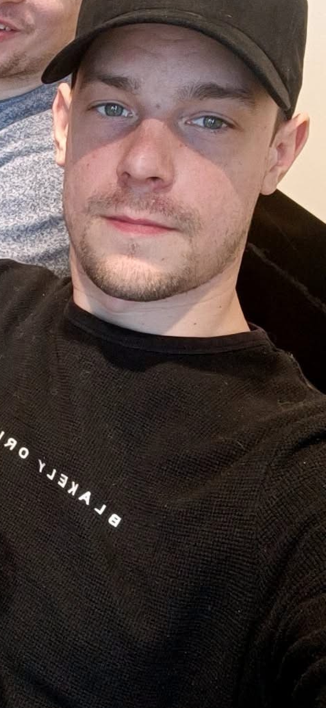 @matthewdb_12 from Belgium