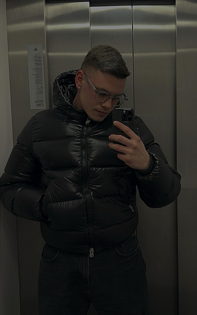 @rs7