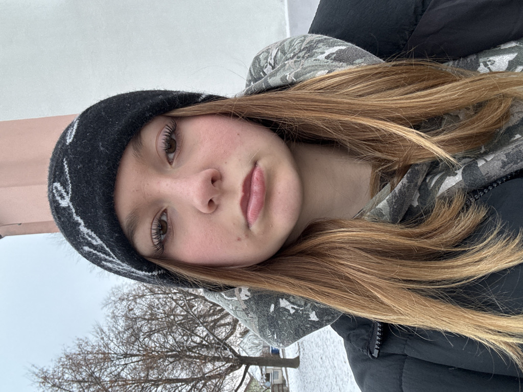 @eluss from Czech Republic