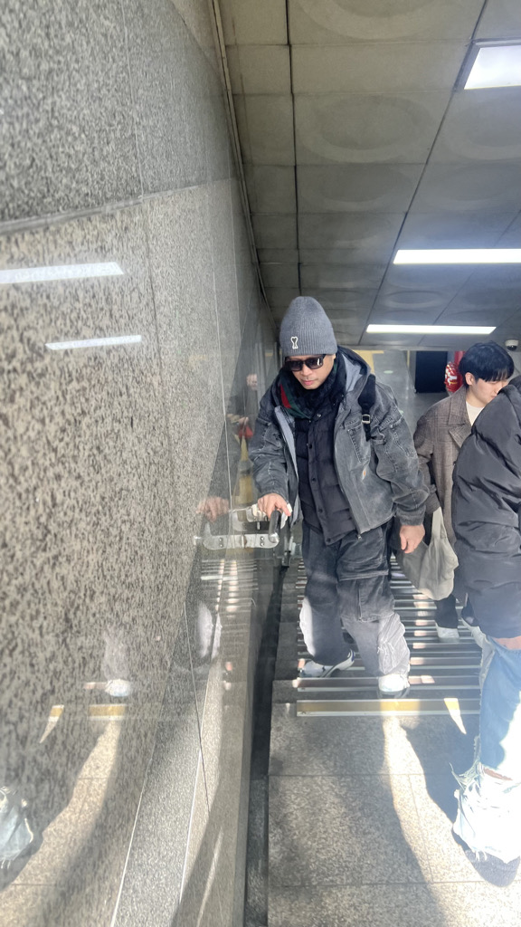 @crazyguy1031 from South Korea