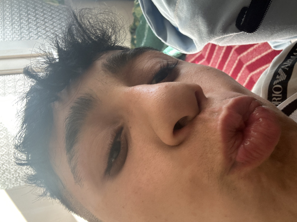 @ecrin31 from France