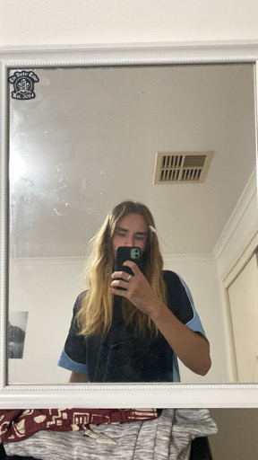 @bigbudoo02917 from Australia