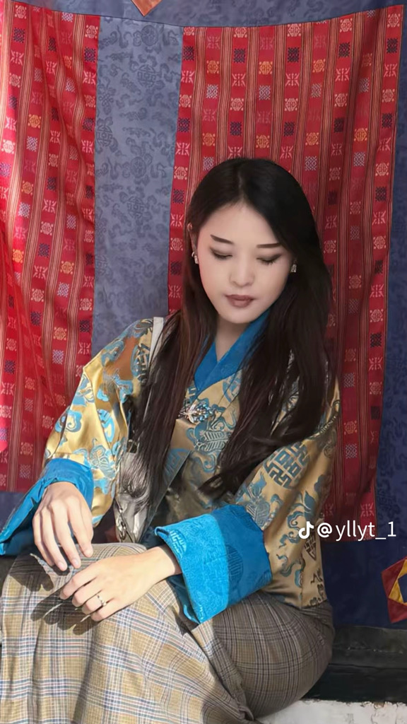 @u8037956