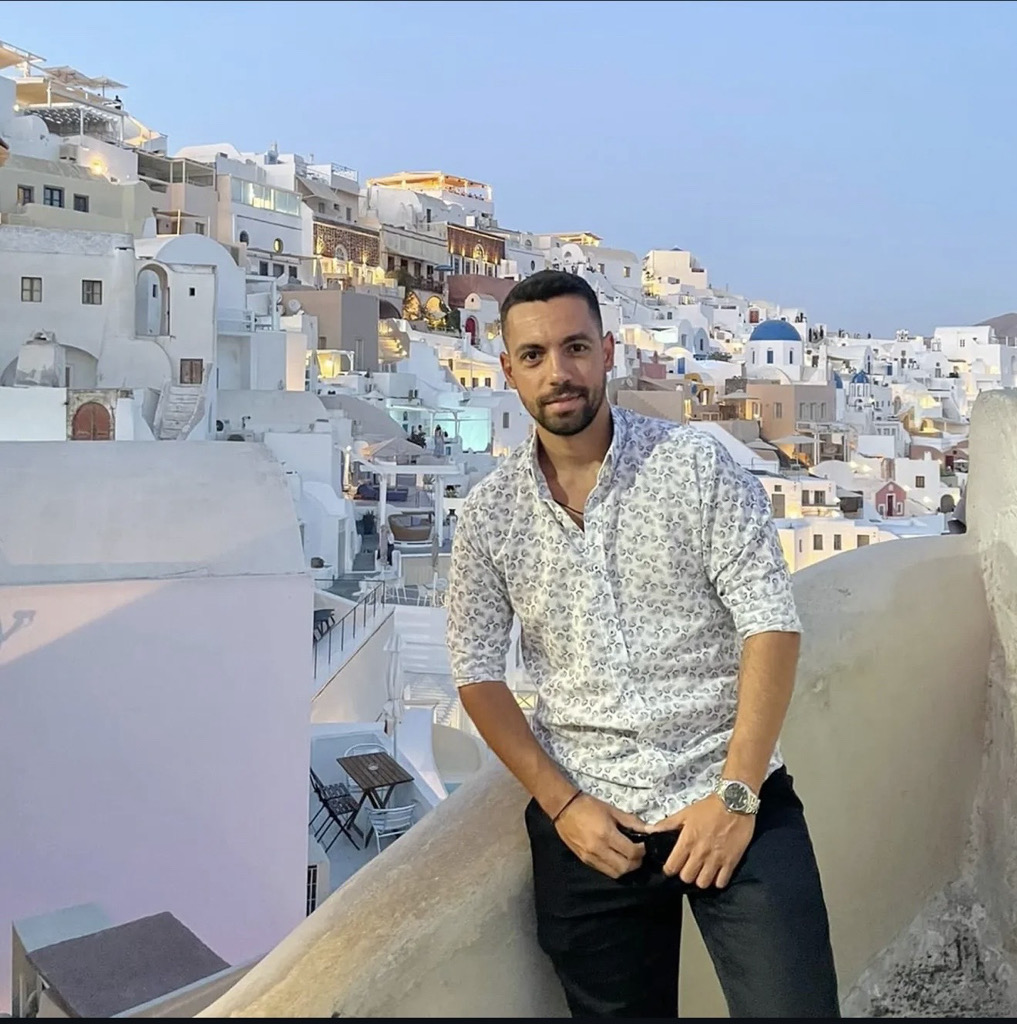 @nikos7skarts from Greece