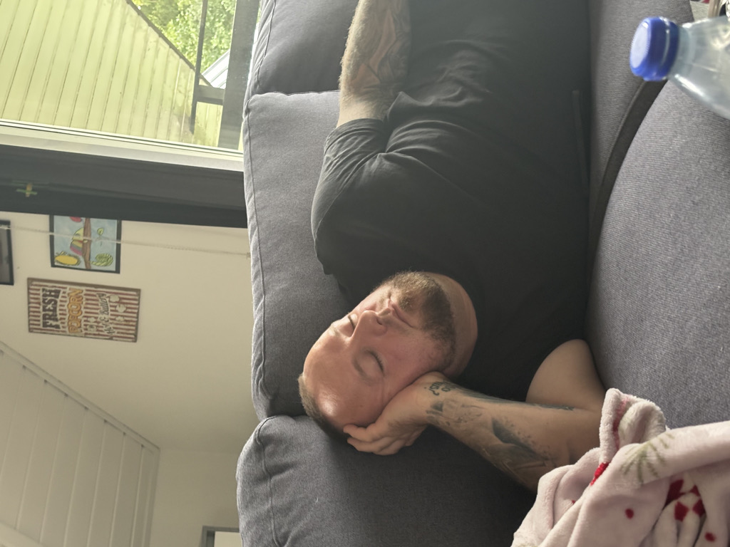 @kejdjjeje from Denmark