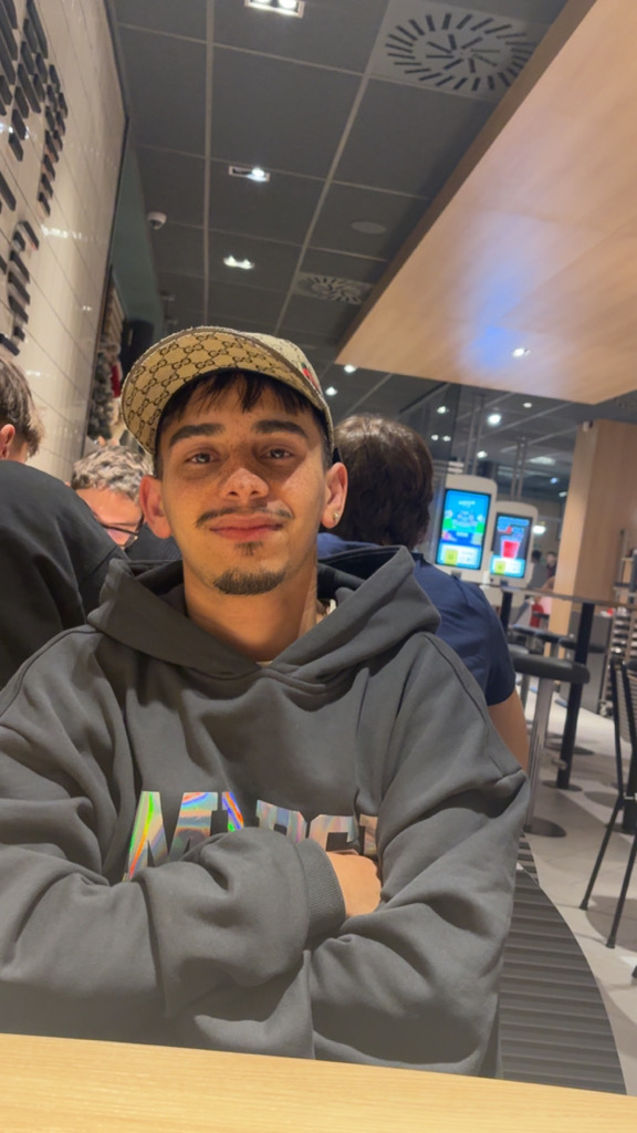 @u62018446 from Czech Republic