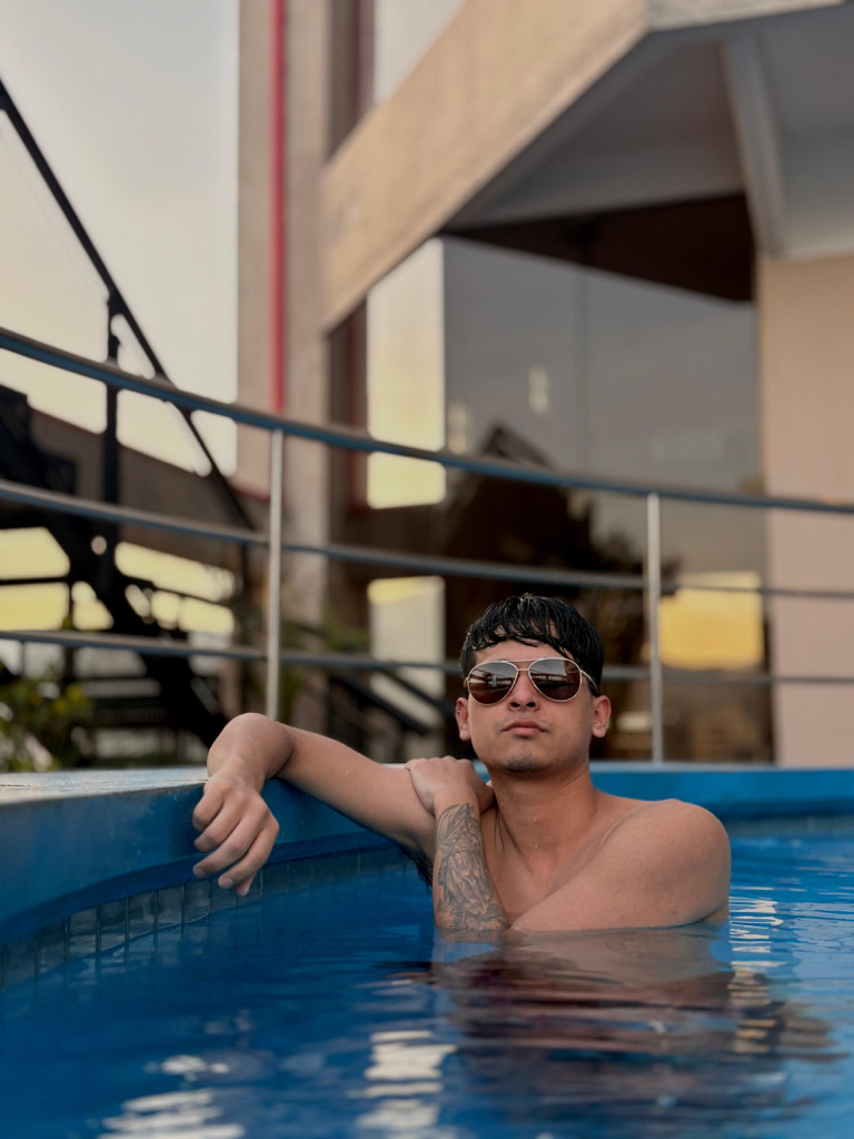@axelmendez