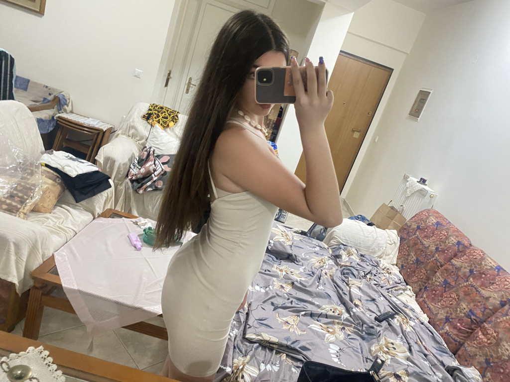 @nikoletaaa from Greece