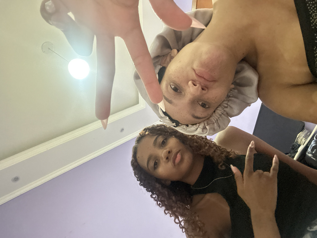 @maiaa10 from Brazil