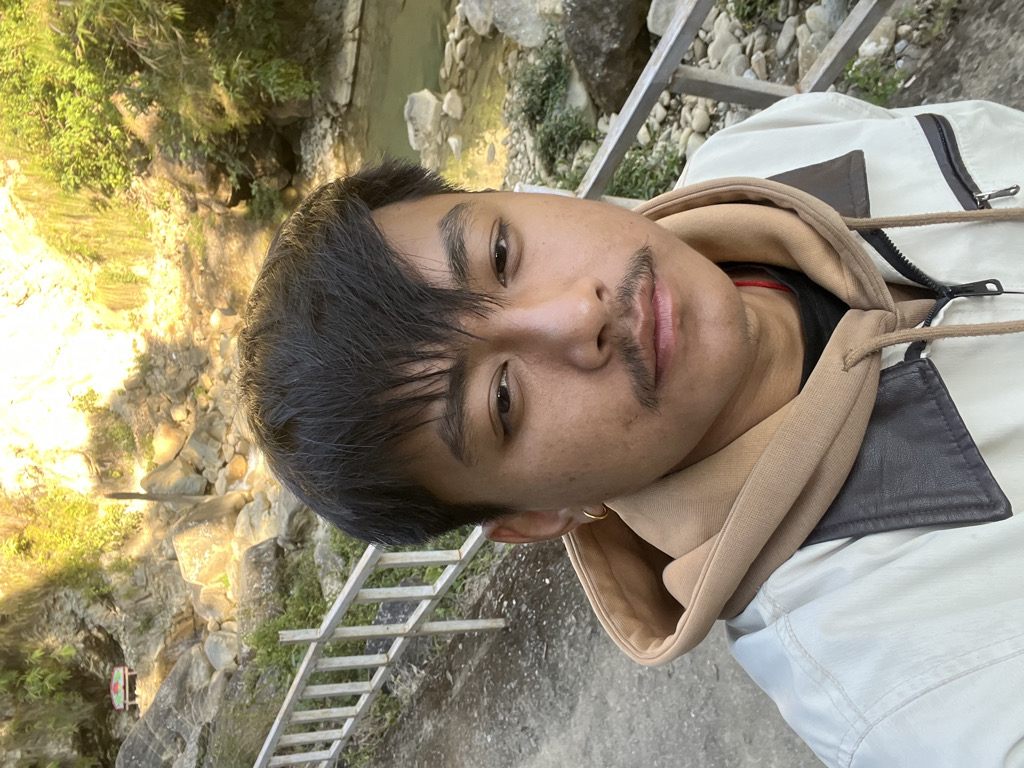 @samir_thapa01 from South Korea