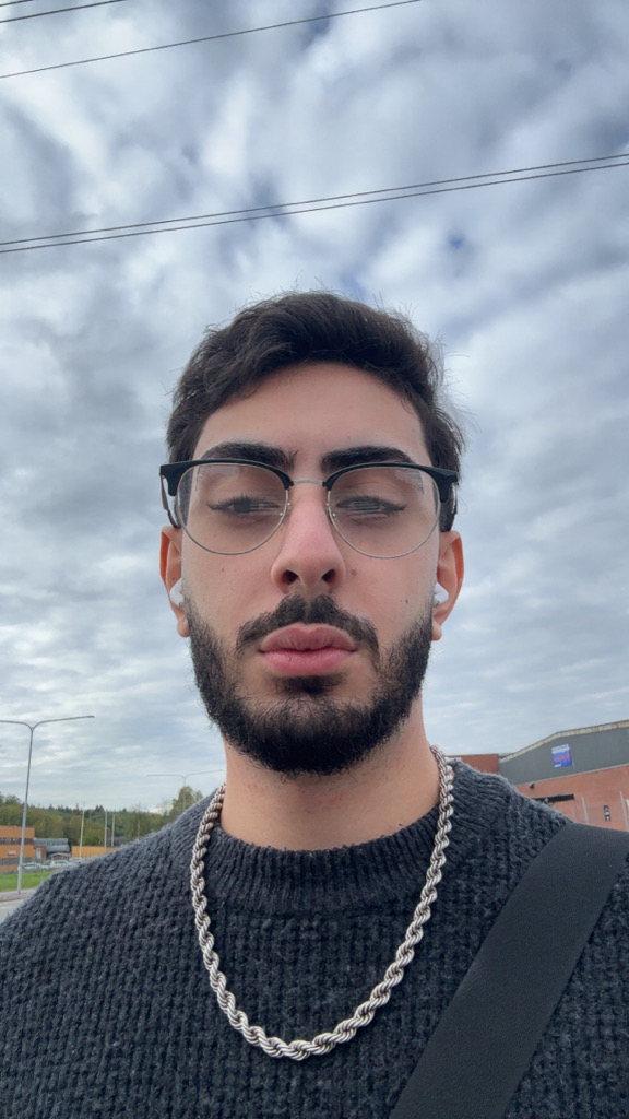 @adamm210 from Sweden