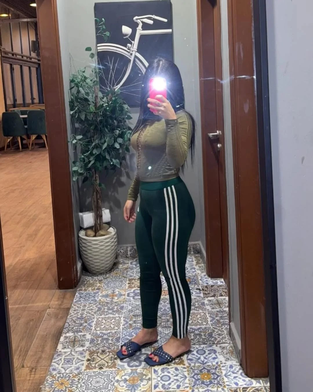 @u31993299