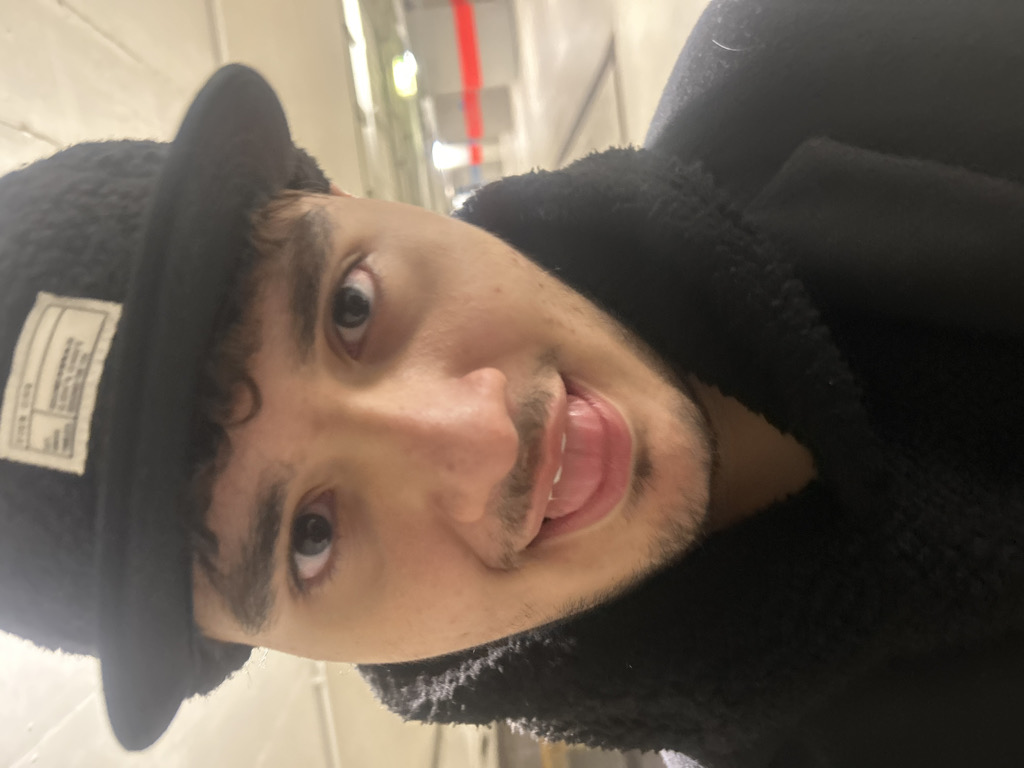 @hey28272 from Austria