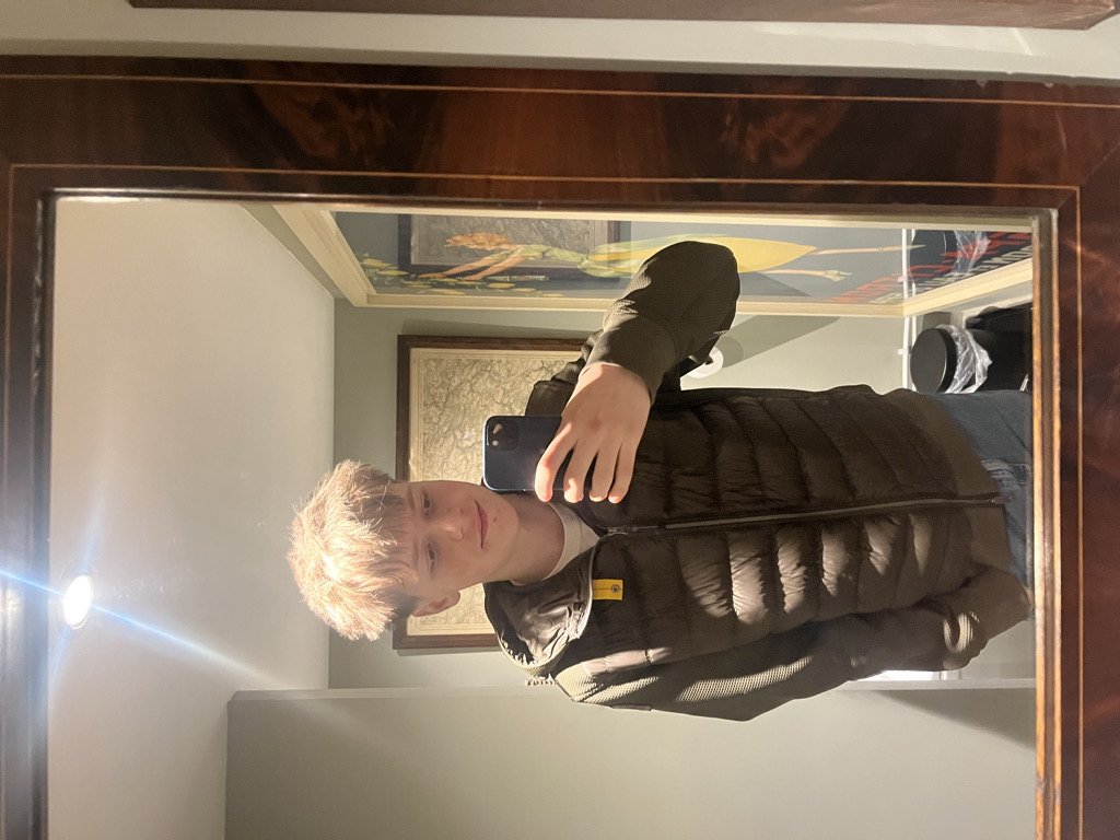 @arthur_745 from Belgium