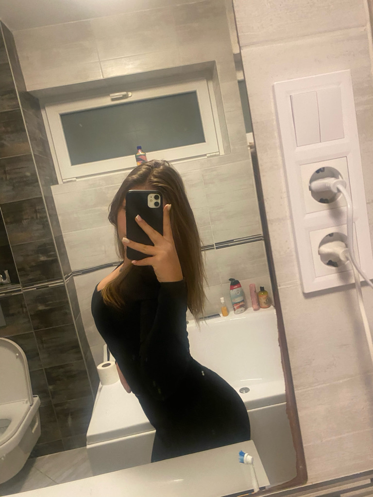@amiraa from Hungary