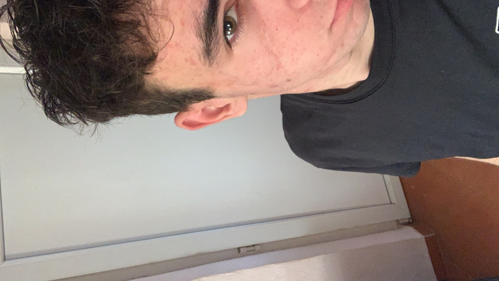 @co0loe_ from Hungary