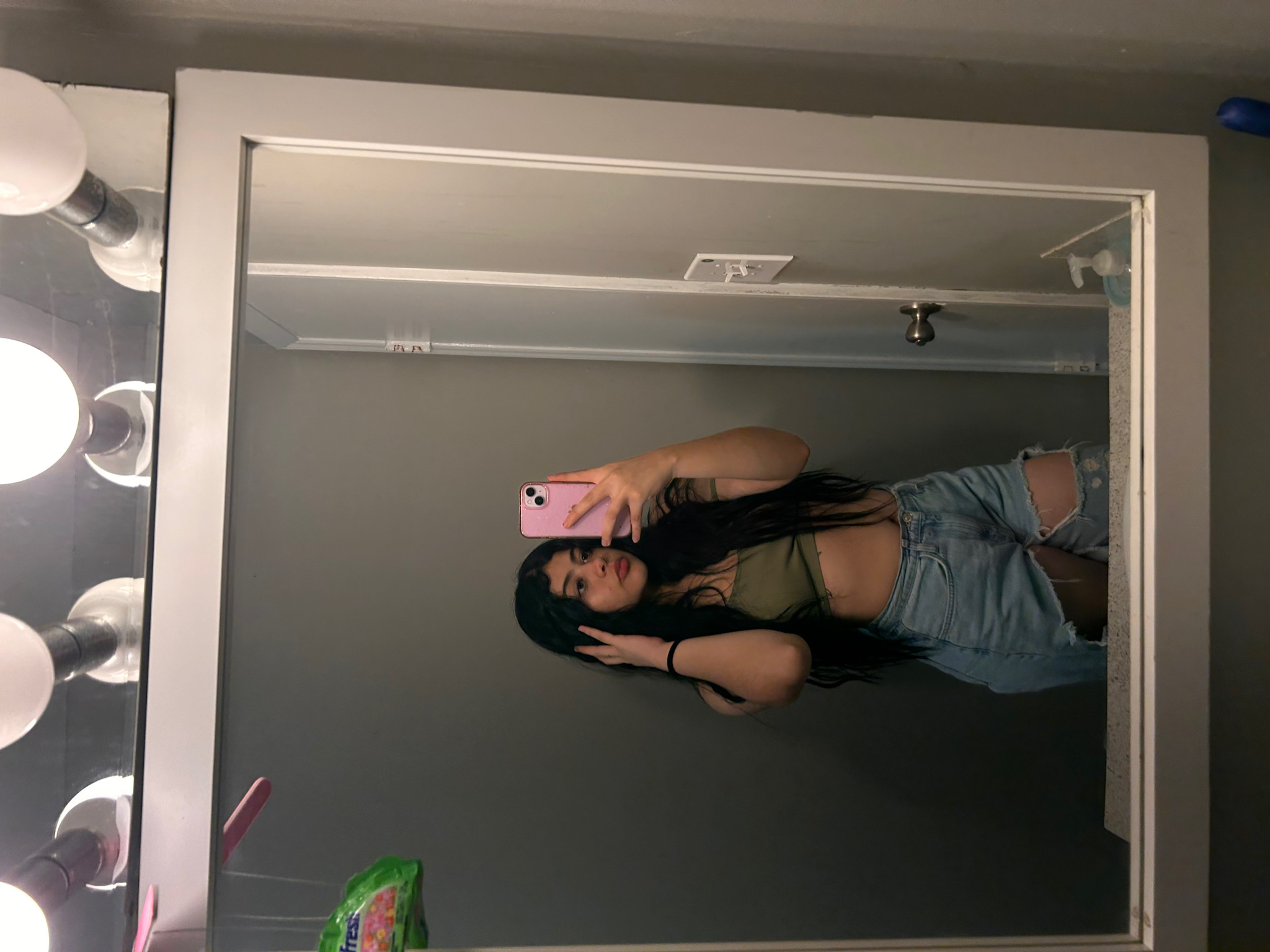 @isisss_