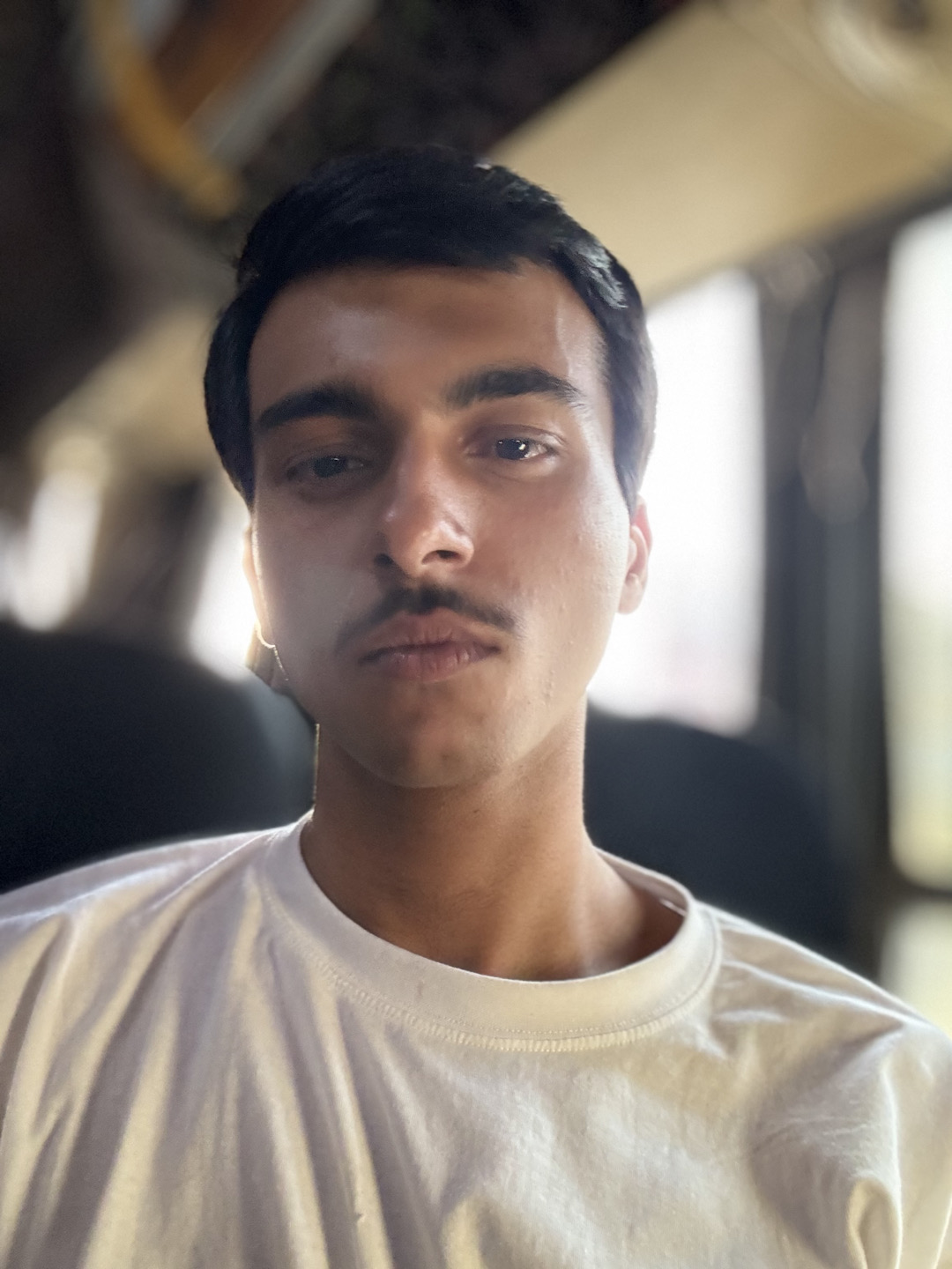 @893993