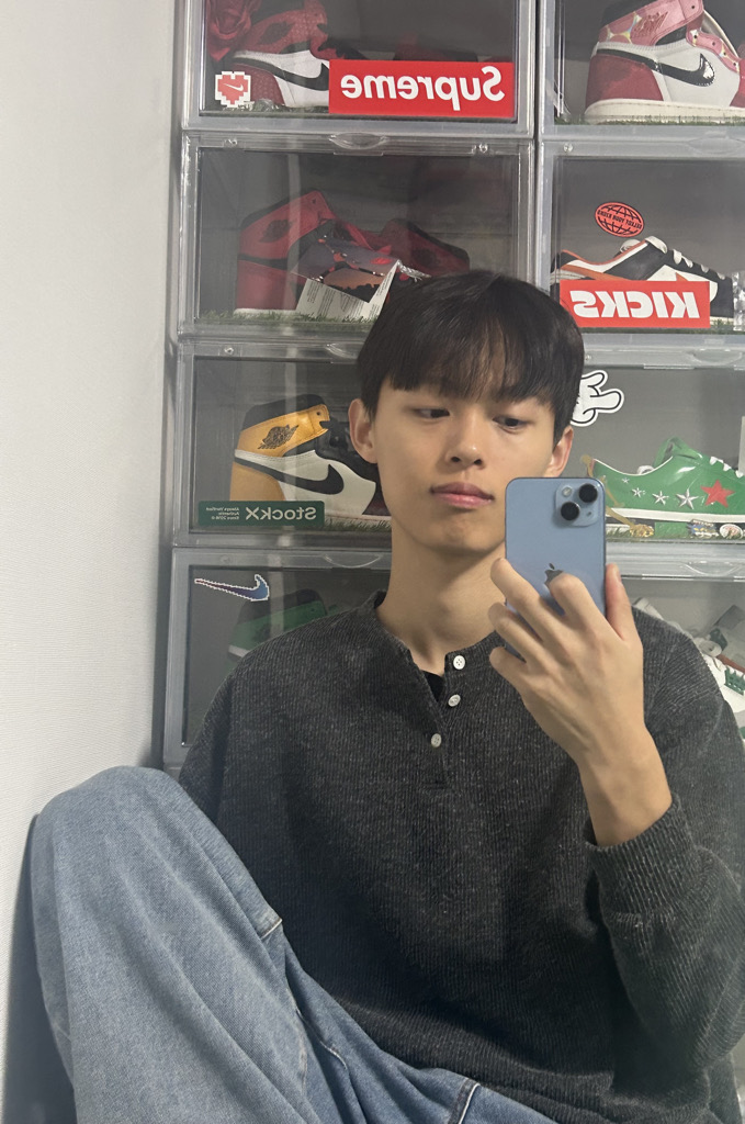 @u17767869 from South Korea