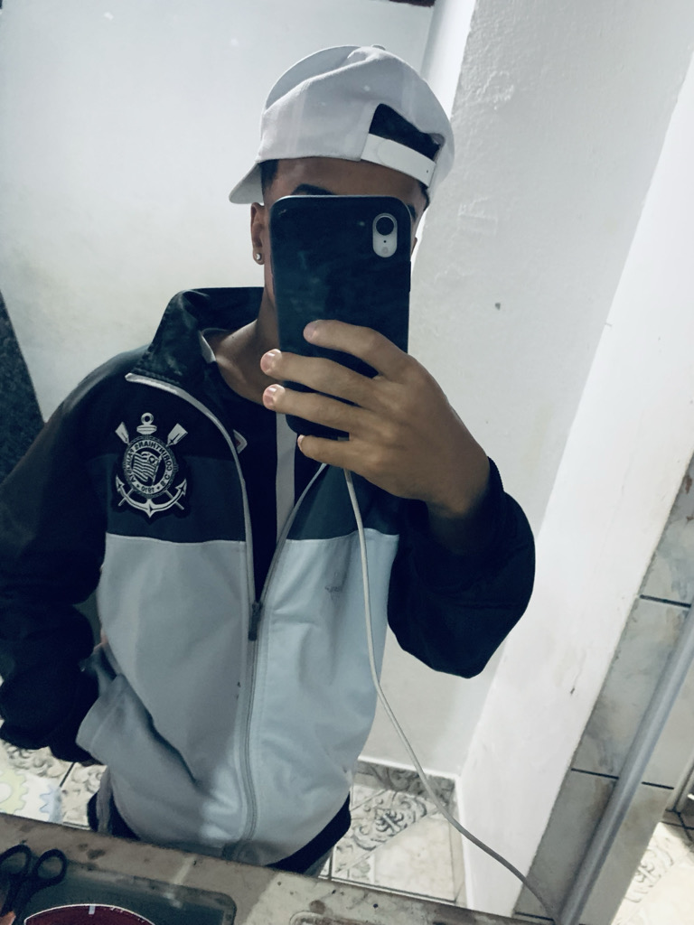 @u40129834