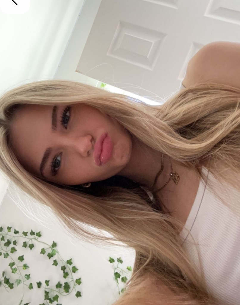 @moniquejasminhh from Denmark
