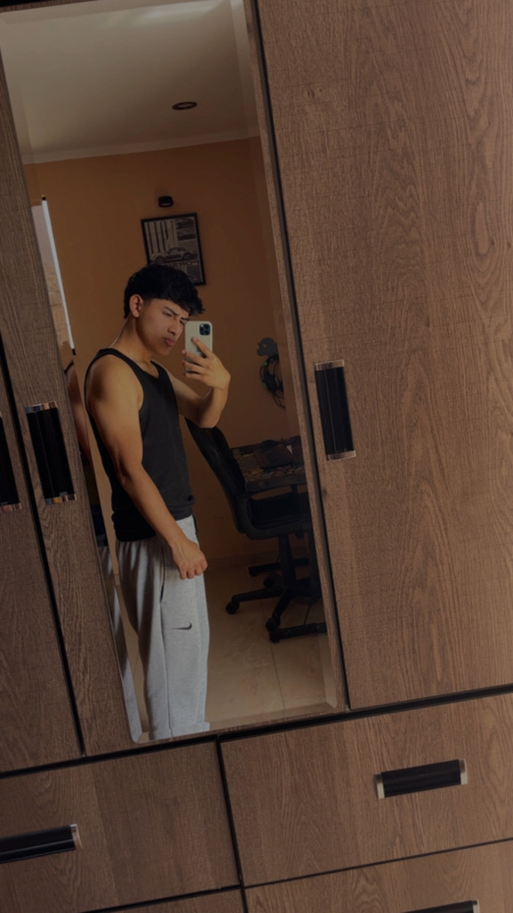 @renzovalentino_