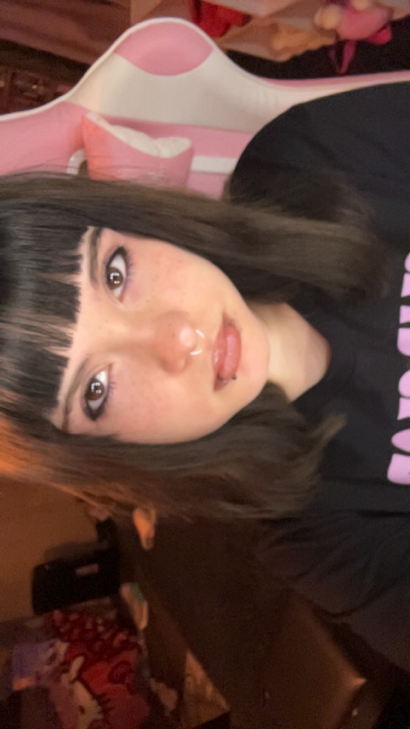 @dolliipopzz from United States