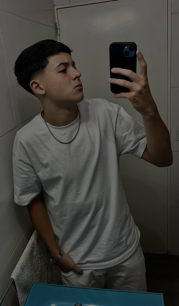 @frangrecoo_ from Argentina