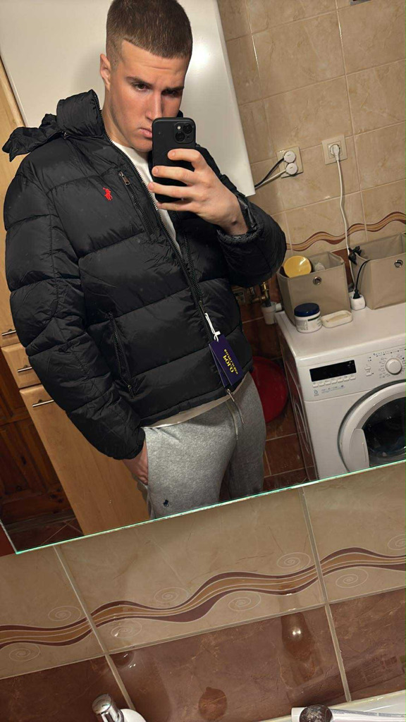 @robertoboss2002 from Hungary