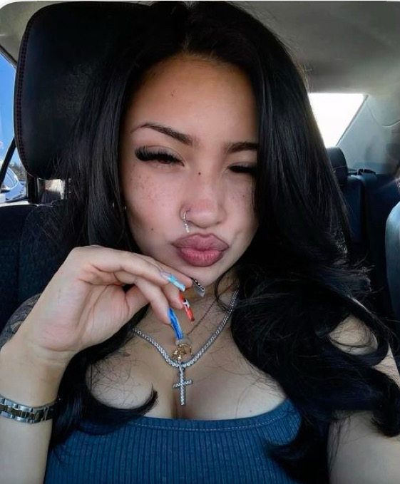 @emily_b2004