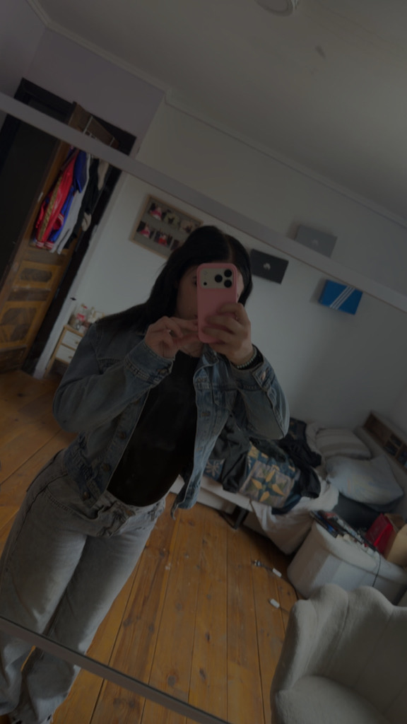 @manon2 from Belgium
