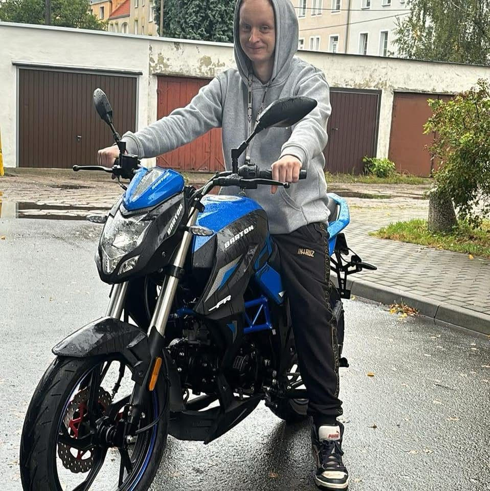 @u40899045 from Poland