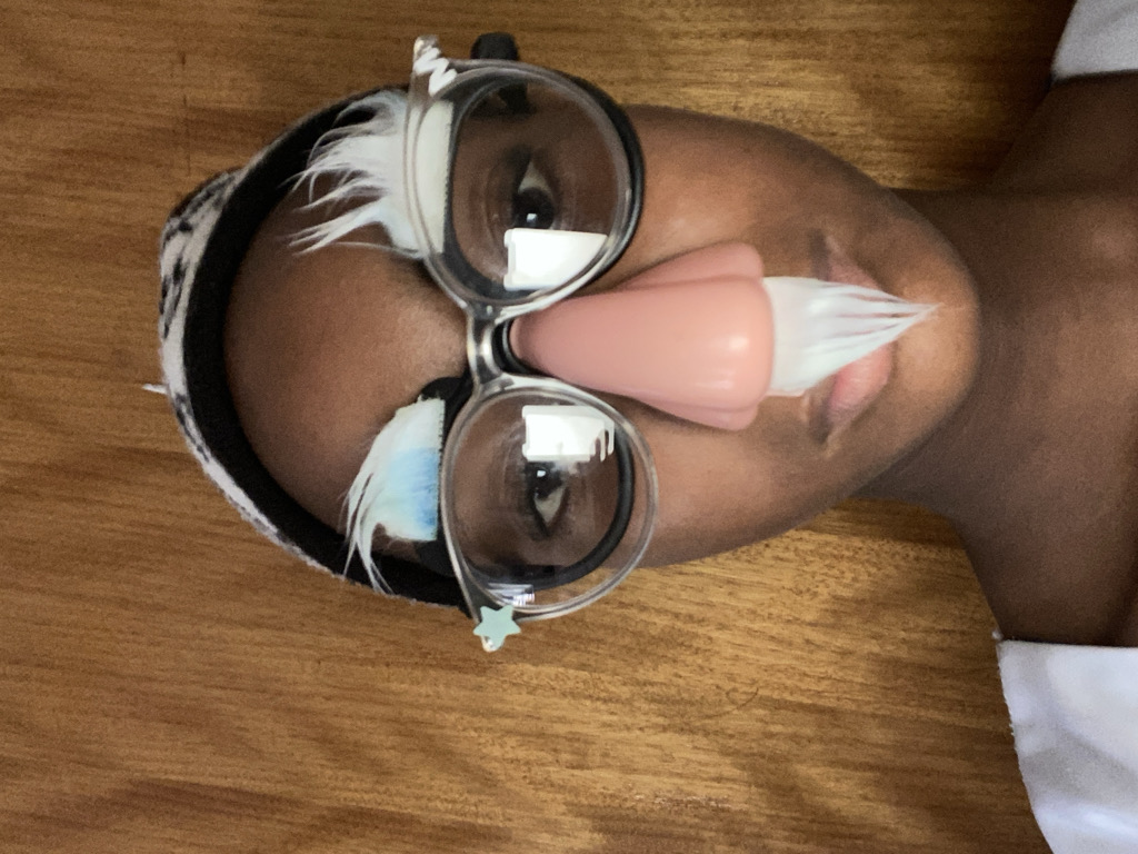 @yandololo from Switzerland