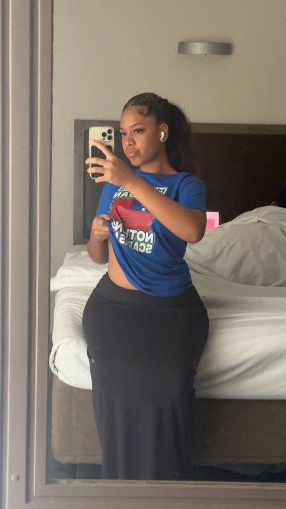 @tiavianna from Australia