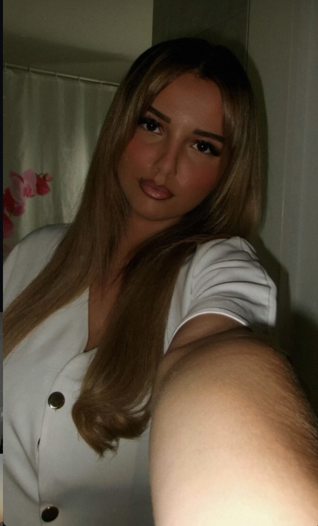 @nitaaa066 from Switzerland