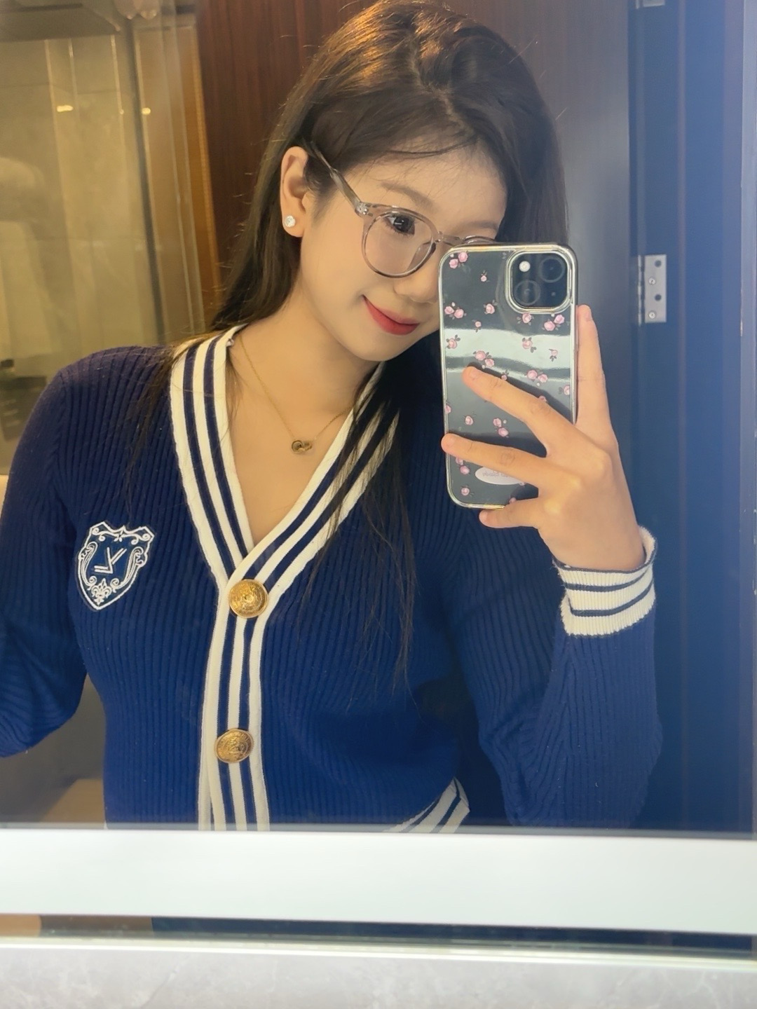 @u15046404