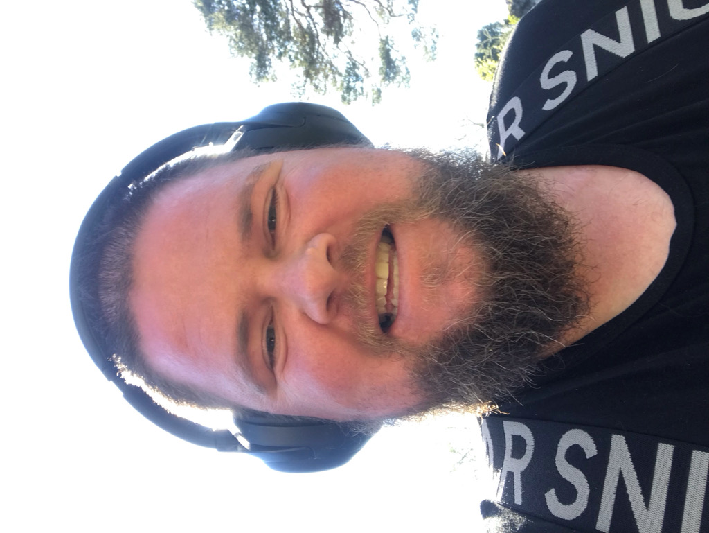@smilemus81 from Sweden