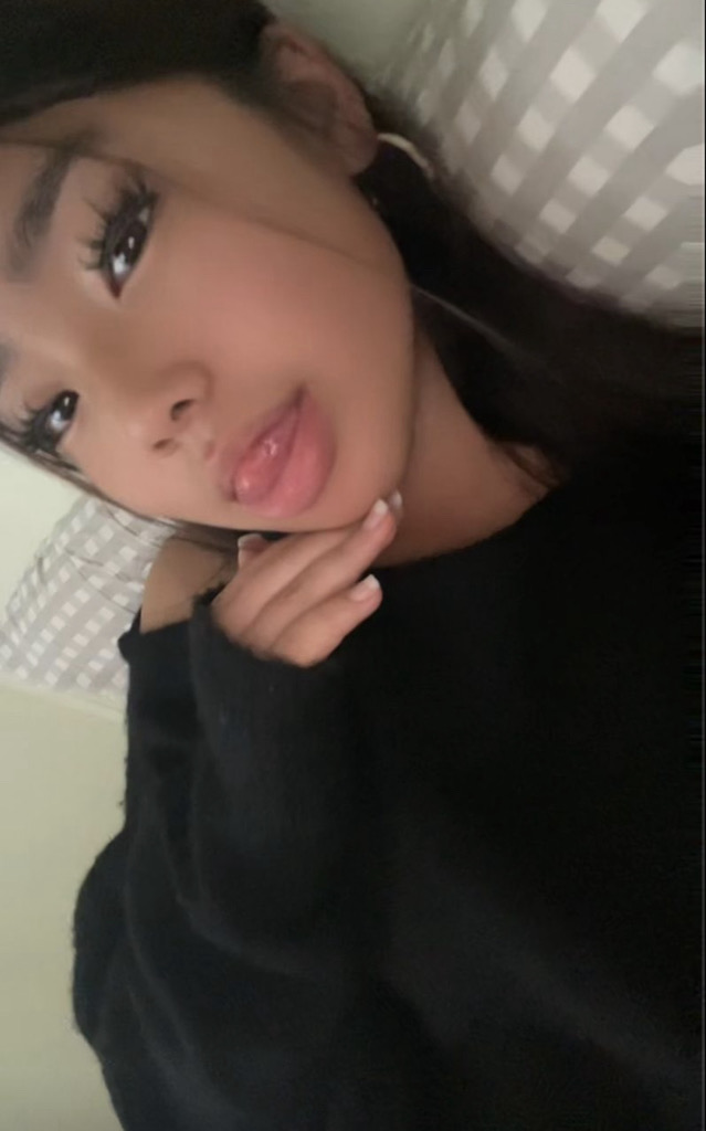 @ana234 from New Zealand