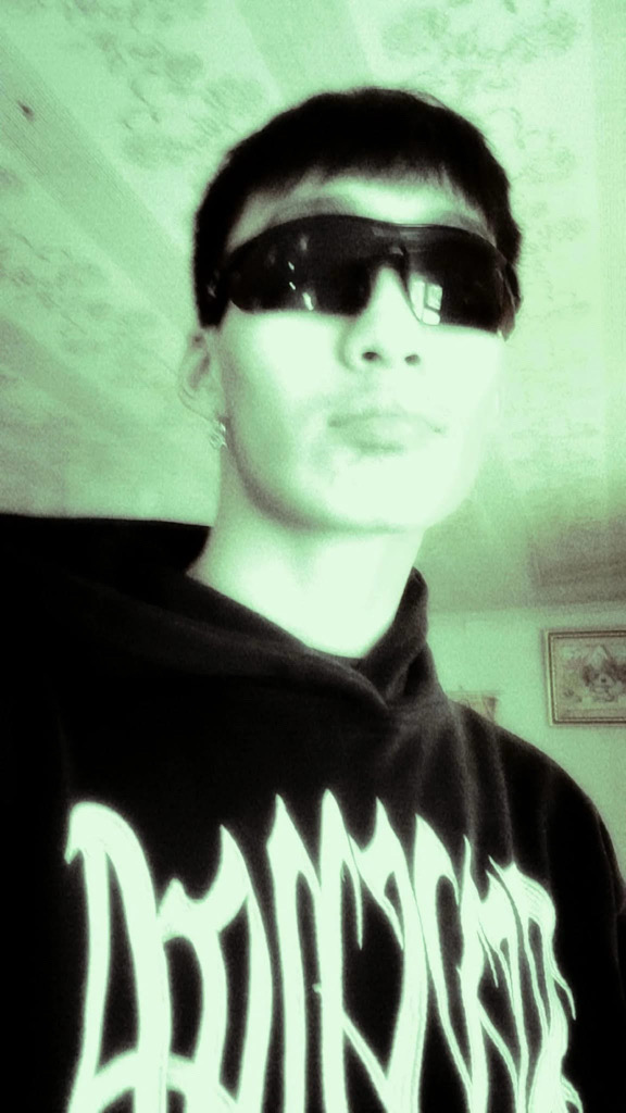 @xasthurz from Japan